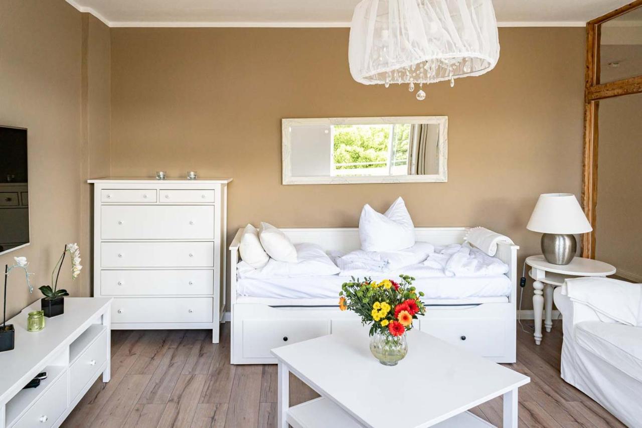 Apartmenthaus Chrischanshof Росток Екстериор снимка