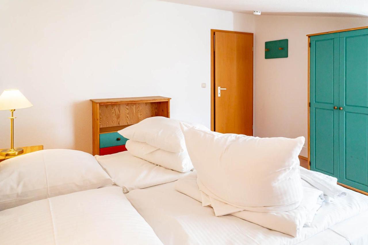 Apartmenthaus Chrischanshof Росток Екстериор снимка