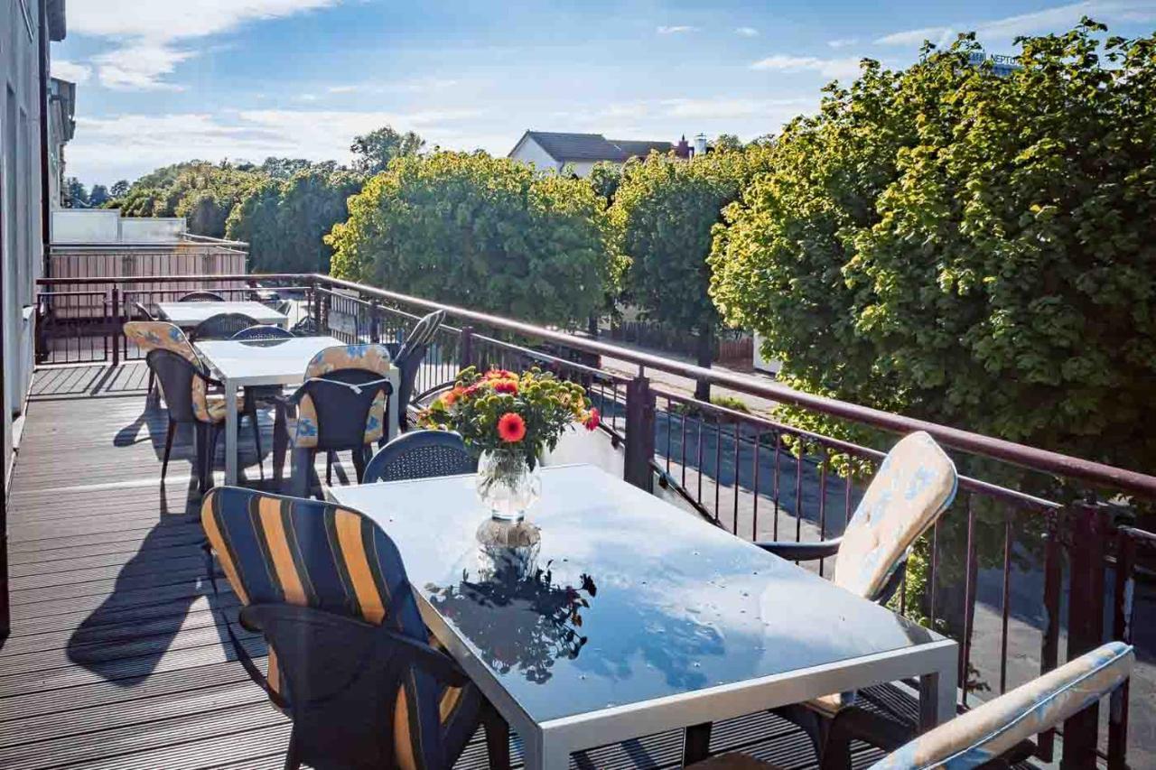 Apartmenthaus Chrischanshof Росток Екстериор снимка